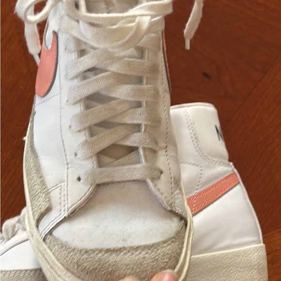 Nike Blazer Mid 77 - Picture 2 of 5